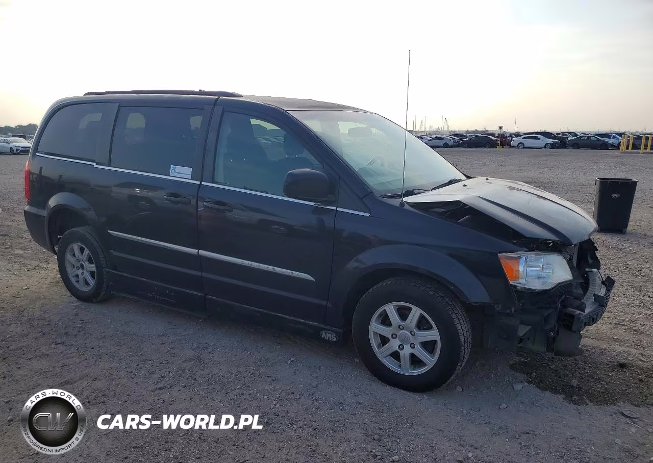 2011 Chrysler Town & Country Touring VIN:2A4RR5DG6BR645272 - 4