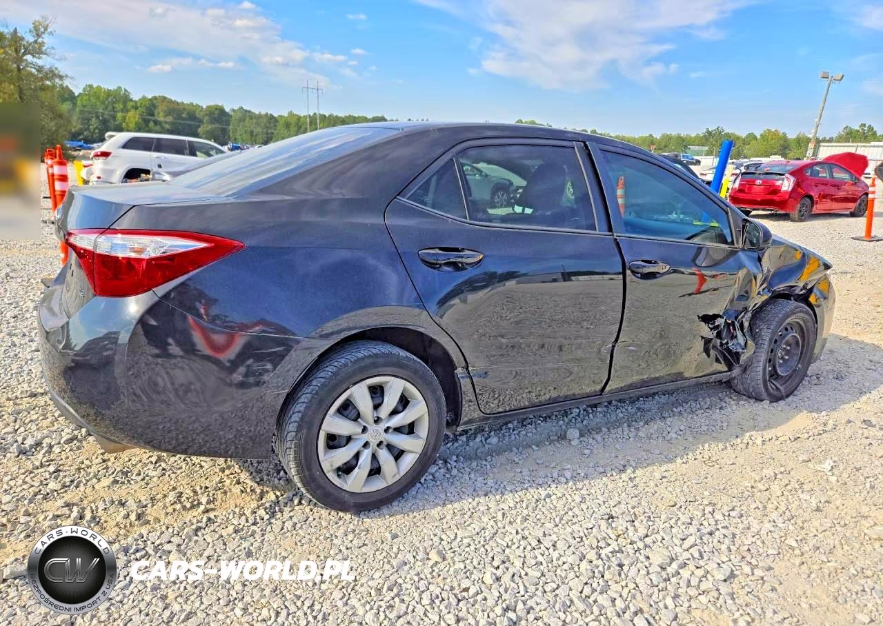 2015 Toyota Corolla Le VIN:2T1BURHE5FC448699 - 3