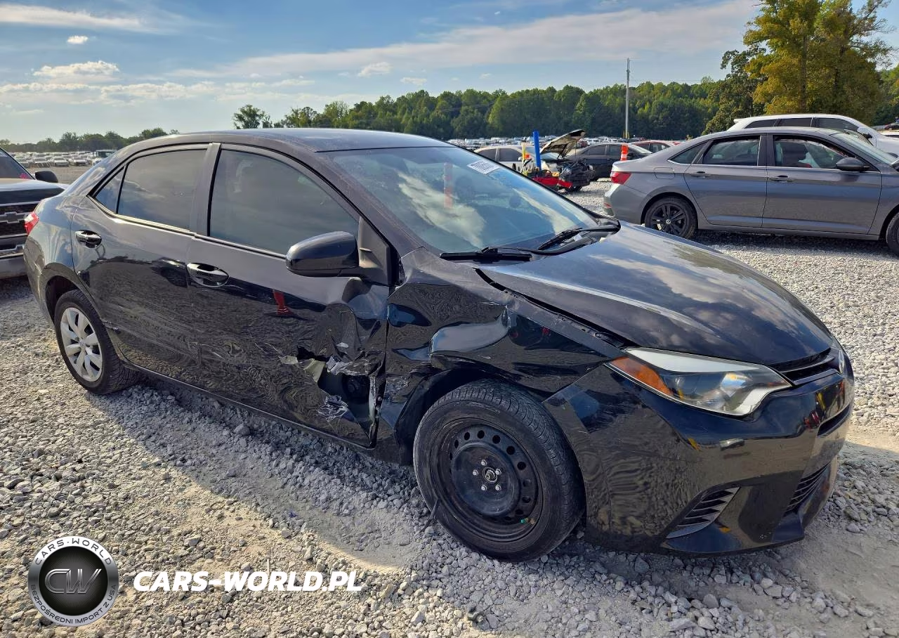 2015 Toyota Corolla Le VIN:2T1BURHE5FC448699 - 4