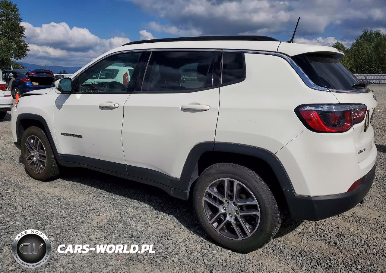 2018 Jeep Compass Latitude VIN:3C4NJDBB6JT492109 - 2