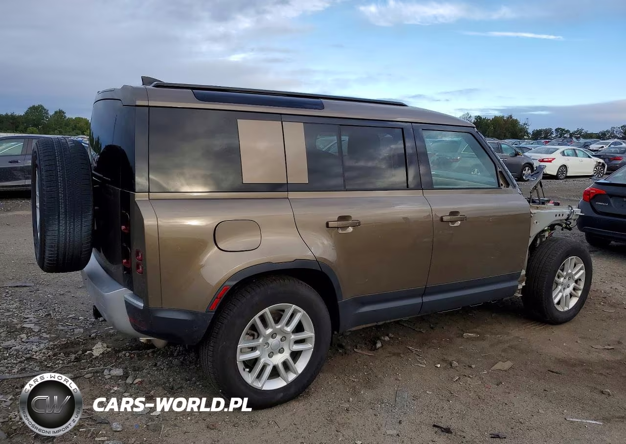 2025 Land Rover Defender 110 S VIN:SALEJ7EU0S2403211 - 3