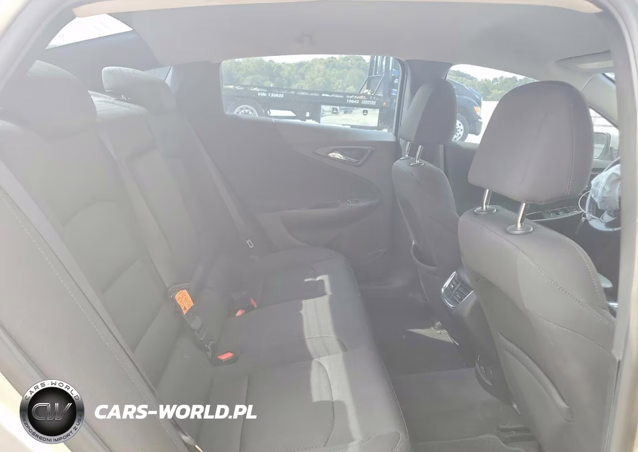 2016 Chevrolet Malibu Lt VIN:1G1ZE5ST5GF240125 - 10