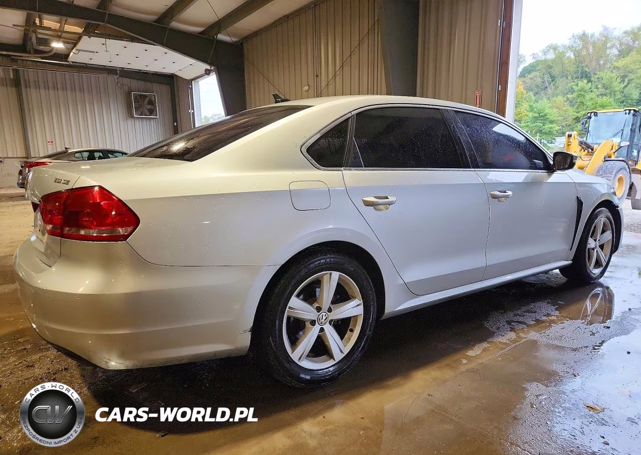 2014 Volkswagen Passat Se VIN:1VWBT7A38EC049645 - 3