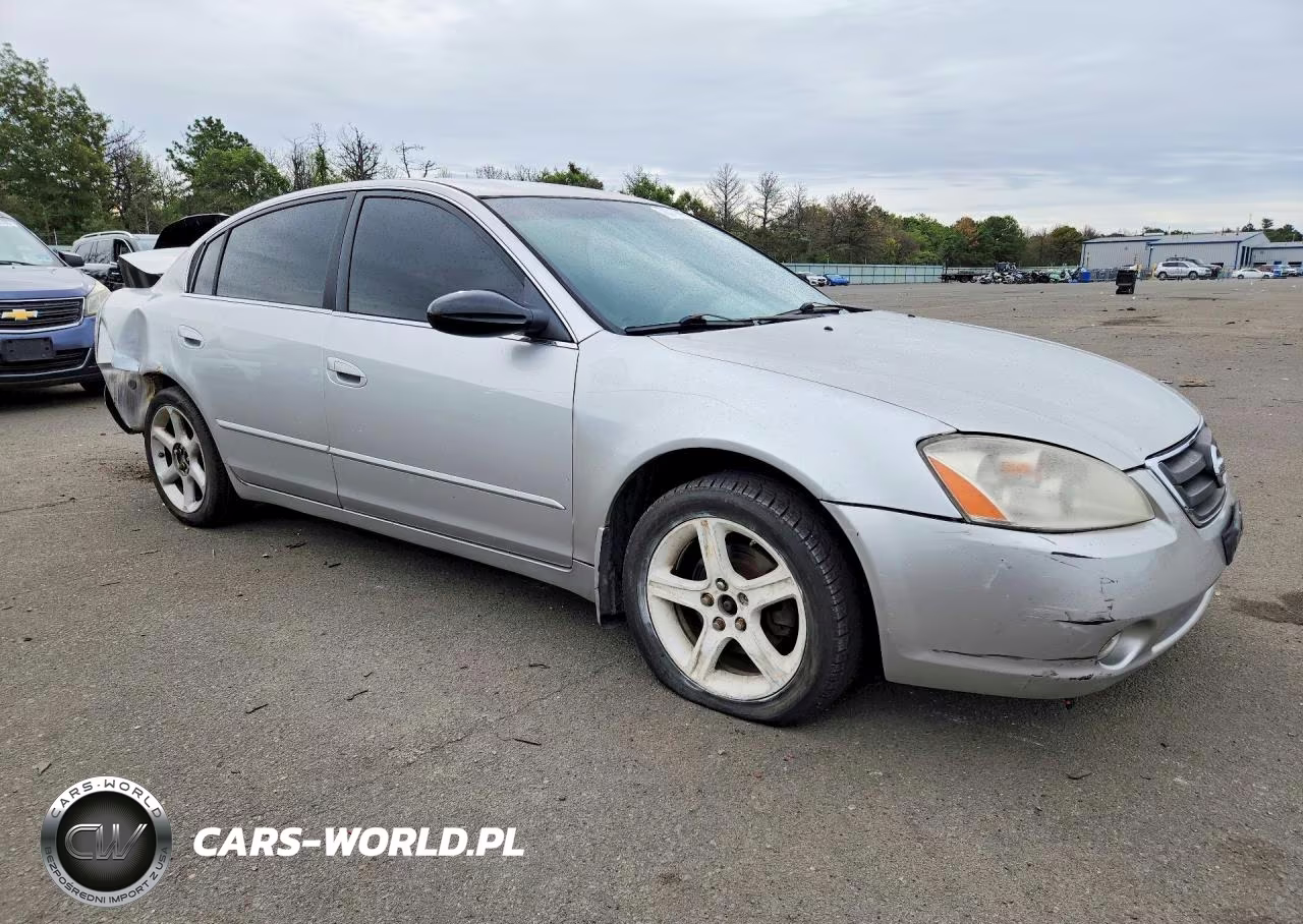 2002 Nissan Altima 2.5 VIN:1N4AL11DX2C177083 - 4