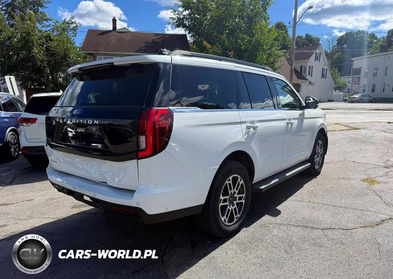 2025 Ford Expedition Active VIN:1FMJU1H86SEA45826 - 3