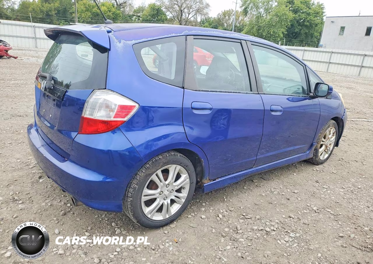 2009 Honda Fit Sport VIN:JHMGE884X9S026269 - 3