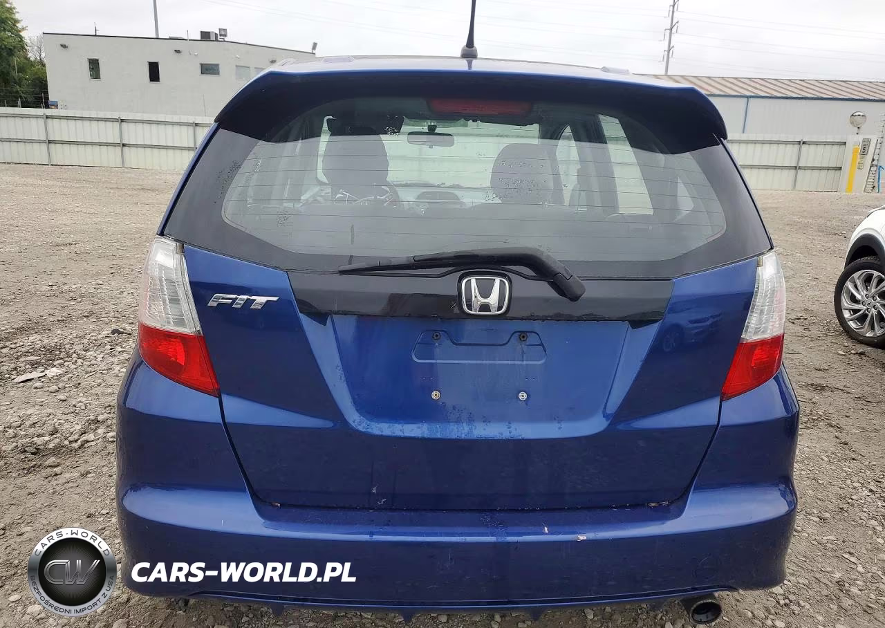 2009 Honda Fit Sport VIN:JHMGE884X9S026269 - 6