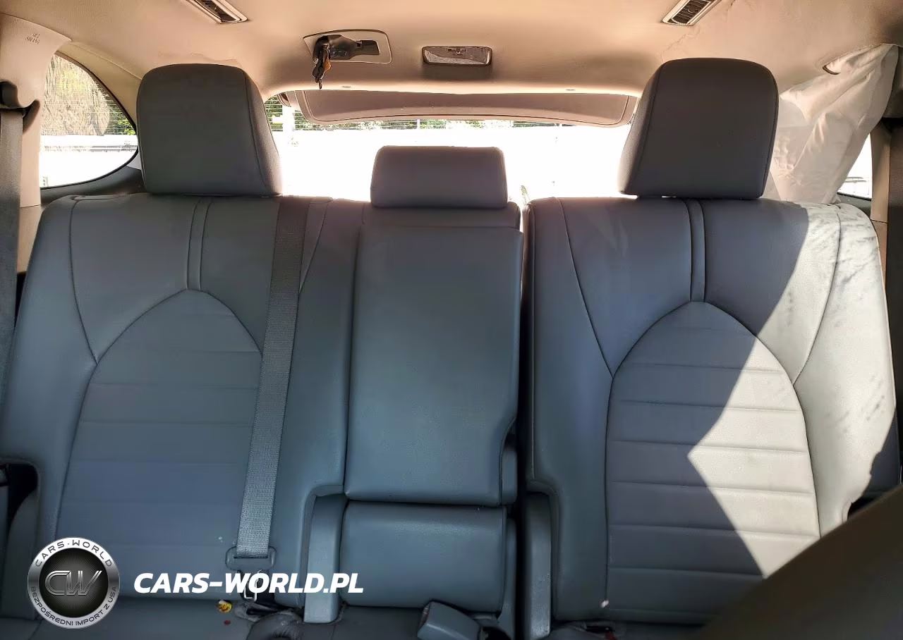 2022 Toyota Highlander Xle VIN:5TDGZRBH1NS575630 - 10