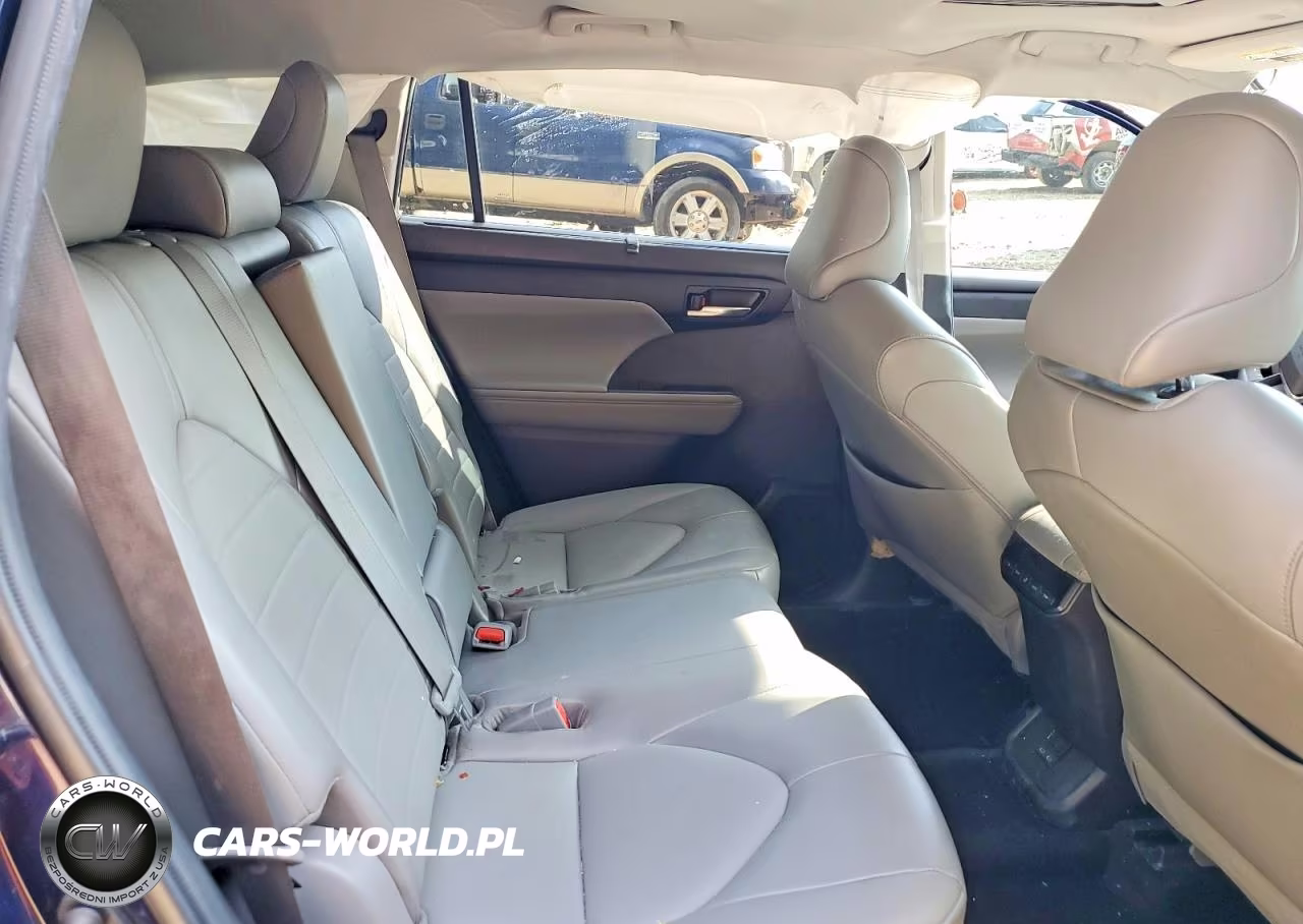 2022 Toyota Highlander Xle VIN:5TDGZRBH1NS575630 - 11