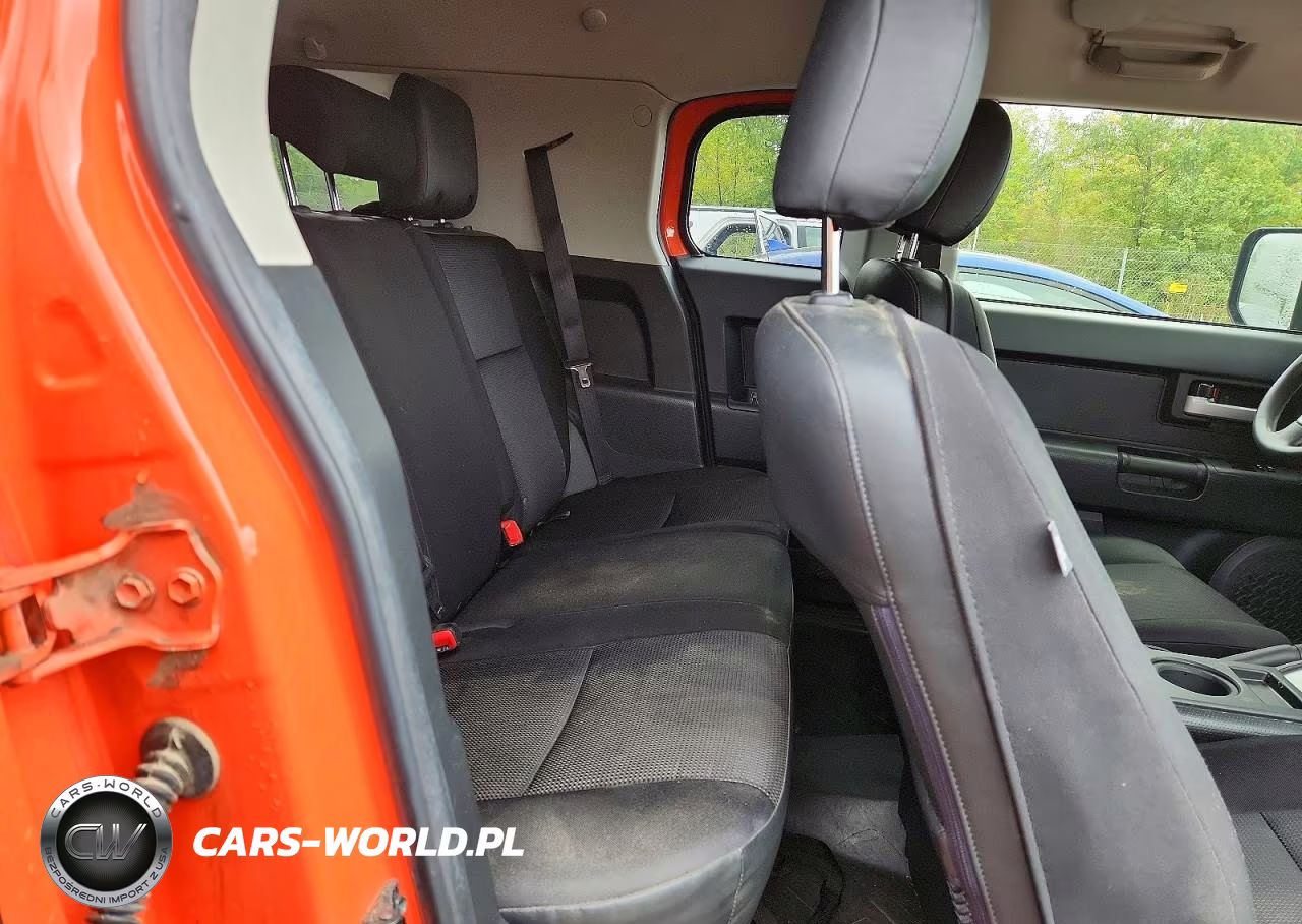 2013 Toyota Fj Cruiser Base VIN:JTEBU4BF8DK173468 - 10