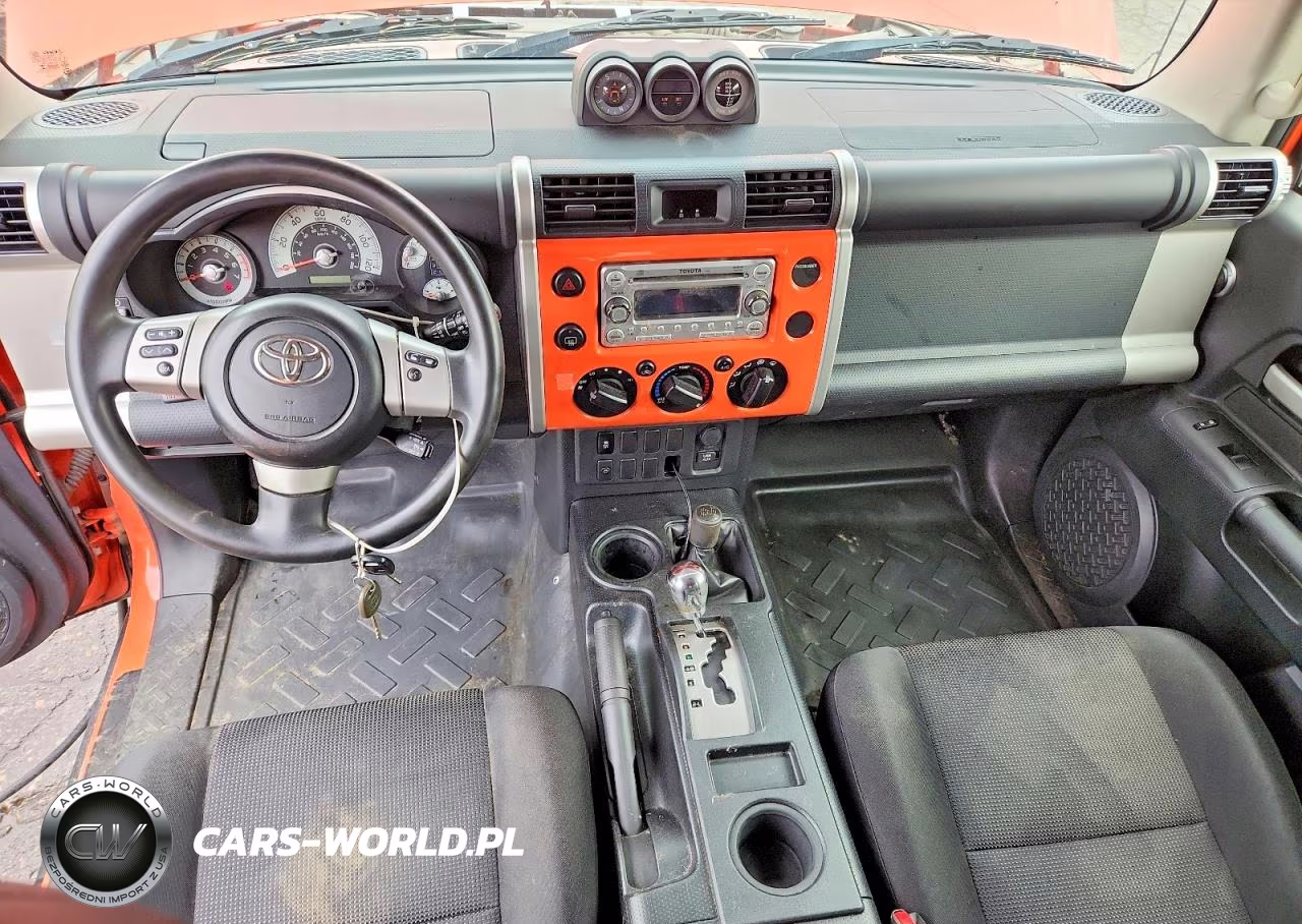 2013 Toyota Fj Cruiser Base VIN:JTEBU4BF8DK173468 - 8