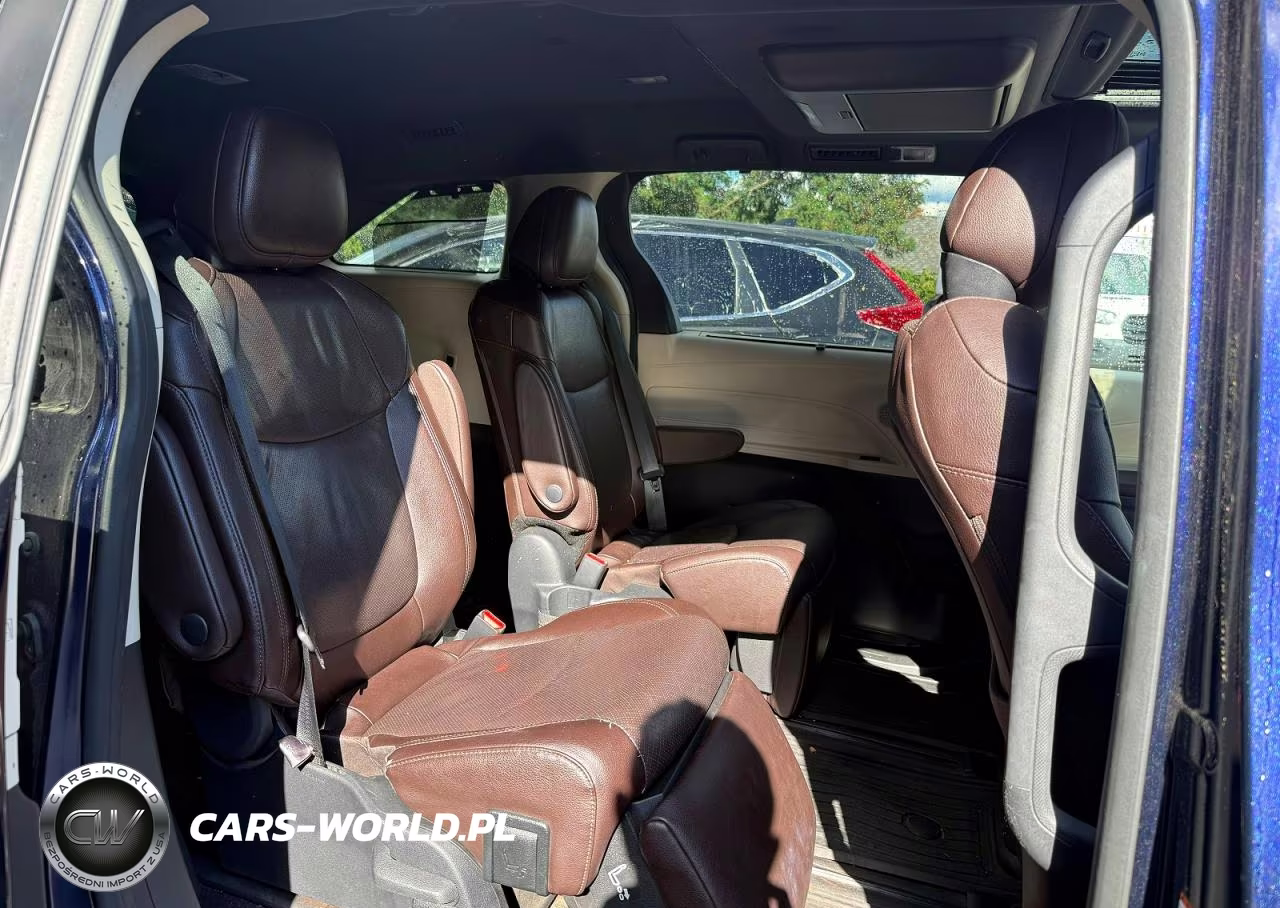 2023 Toyota Sienna Platinum 7-Passenger VIN:5TDESKFC4PS086014 - 9