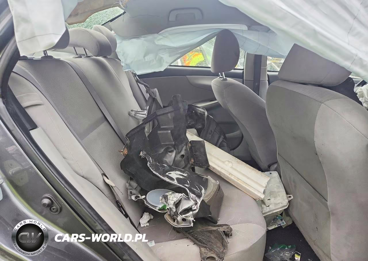2013 Toyota Corolla Le VIN:JTDBU4EE4DJ120148 - 10