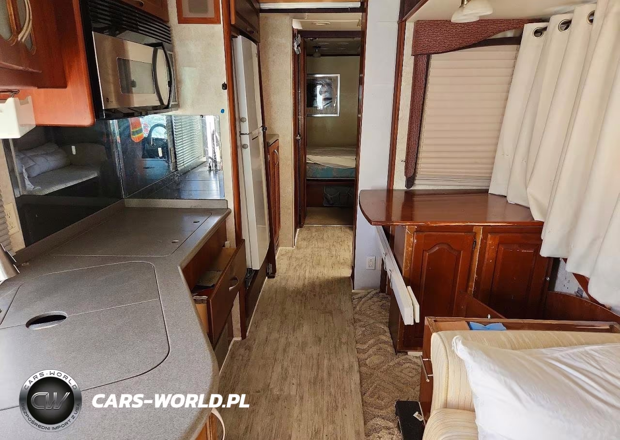 2004 Workhorse Custom Chassis Motorhome Chassis W22 VIN:5B4MP67G443383535 - 6