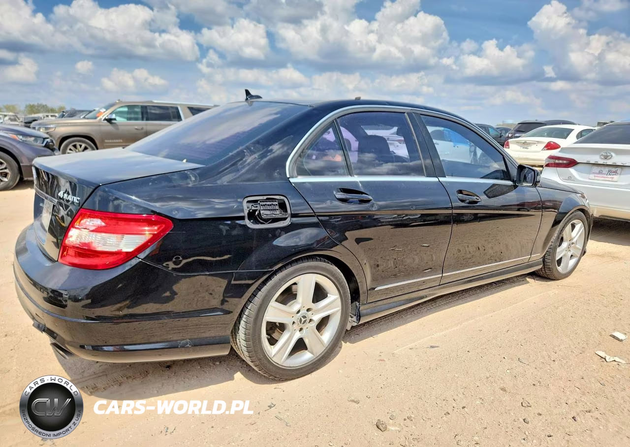 2010 Mercedes-Benz C 300 4Matic VIN:WDDGF8BB2AF423807 - 3