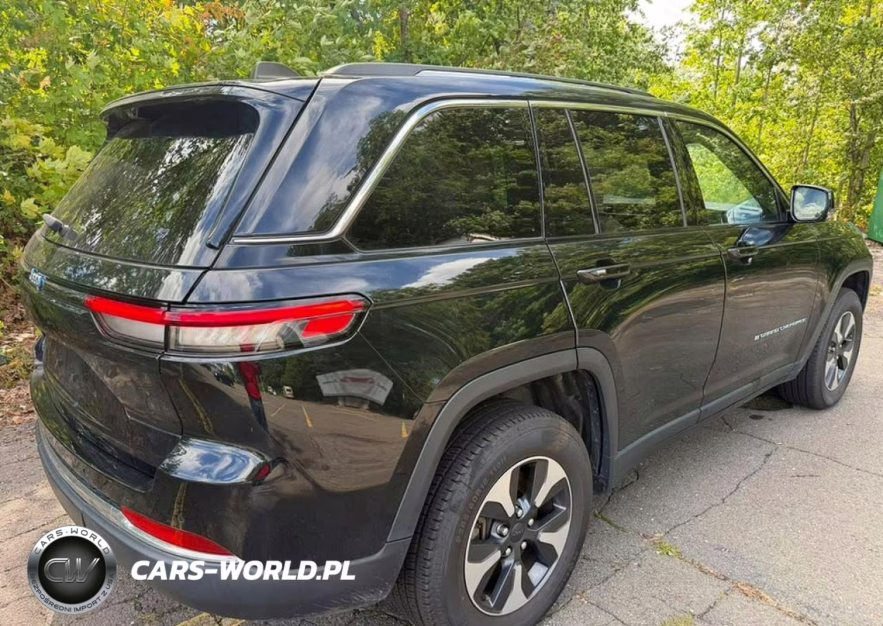 2023 Jeep Grand Cherokee Limited 4Xe VIN:1C4RJYB63PC595911 - 3