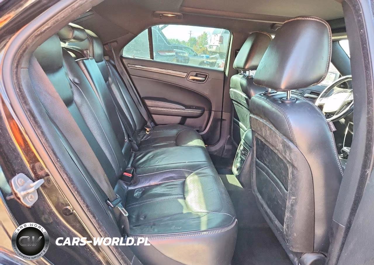2014 Chrysler 300C Varvatos VIN:2C3CCAJG8EH236974 - 10