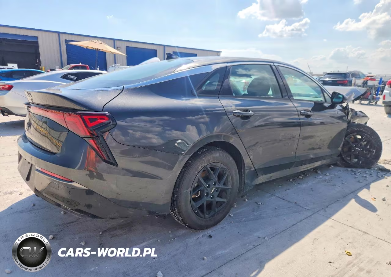 2025 Kia K5 Lxs VIN:KNAG24J7XS5335734 - 3