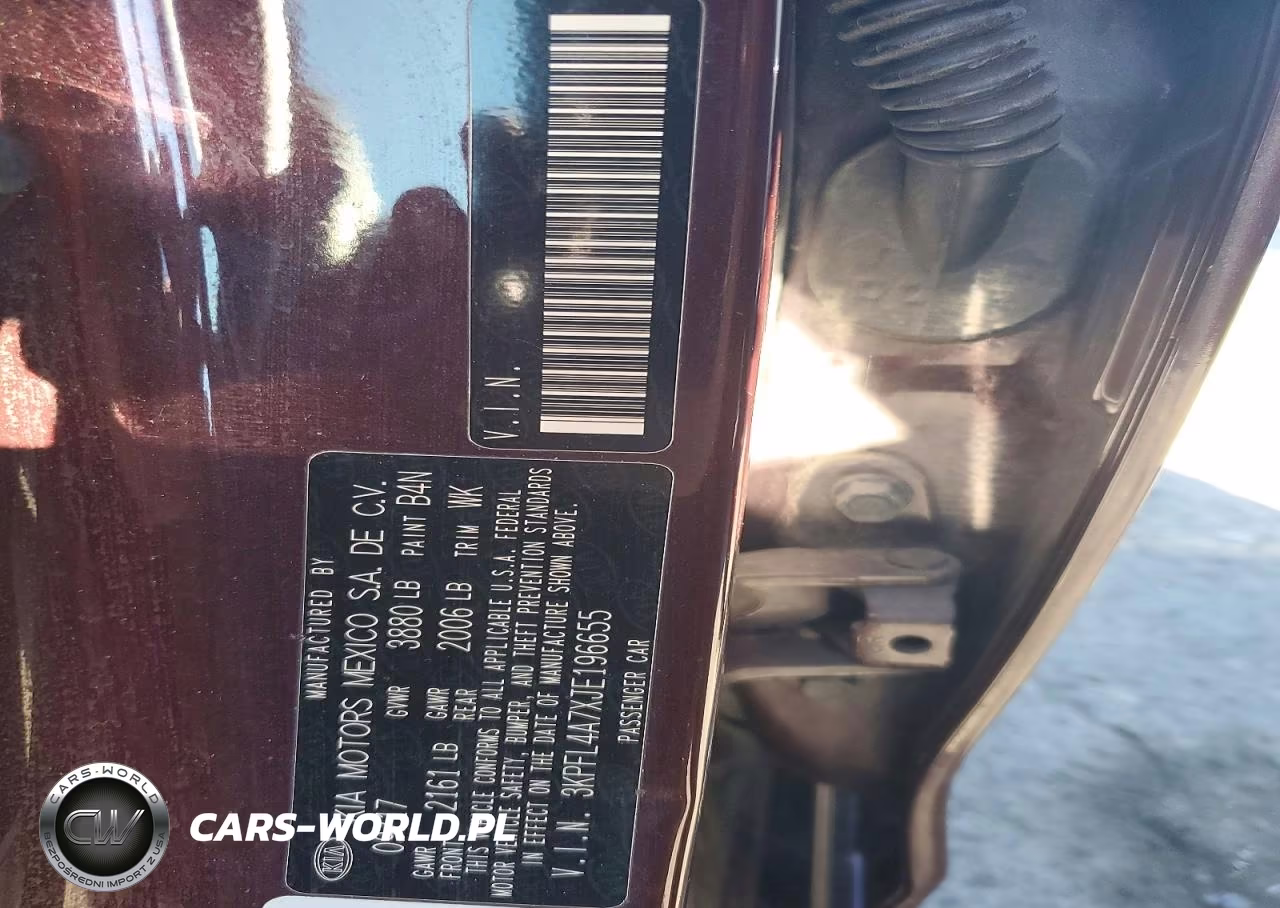 2018 Kia Forte Lx VIN:3KPFL4A7XJE196655 - 12