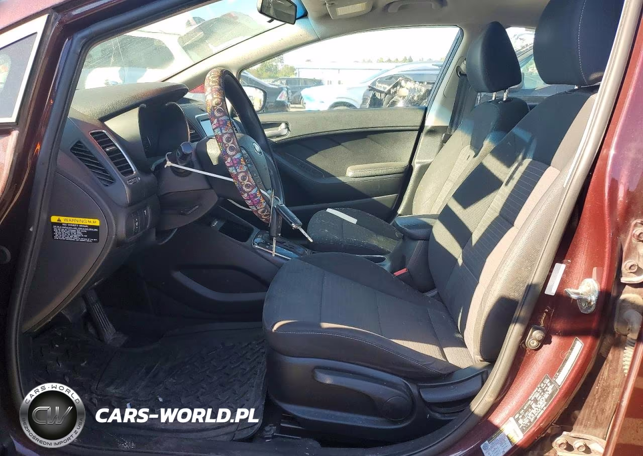 2018 Kia Forte Lx VIN:3KPFL4A7XJE196655 - 7