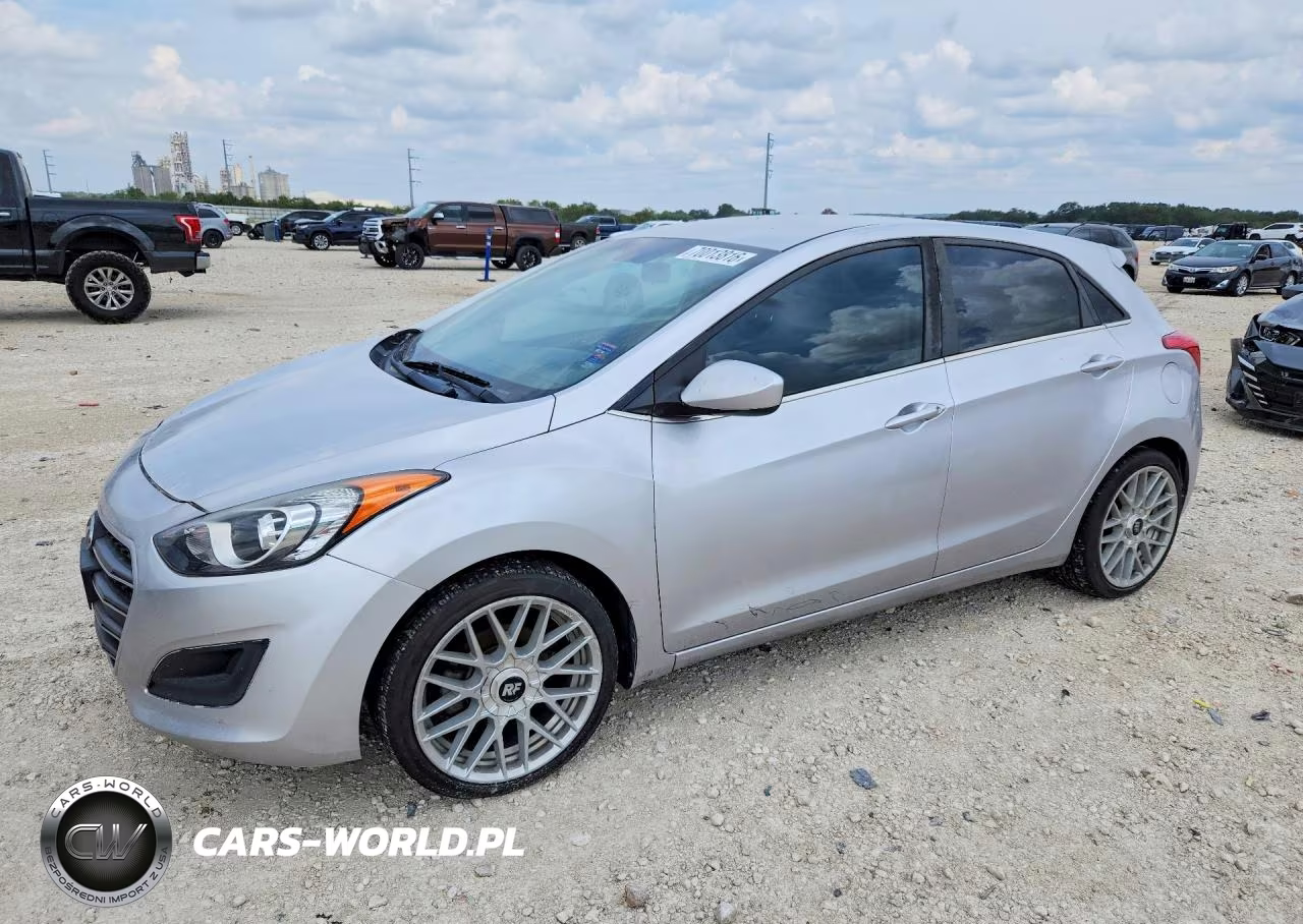2017 Hyundai Elantra Gt Base