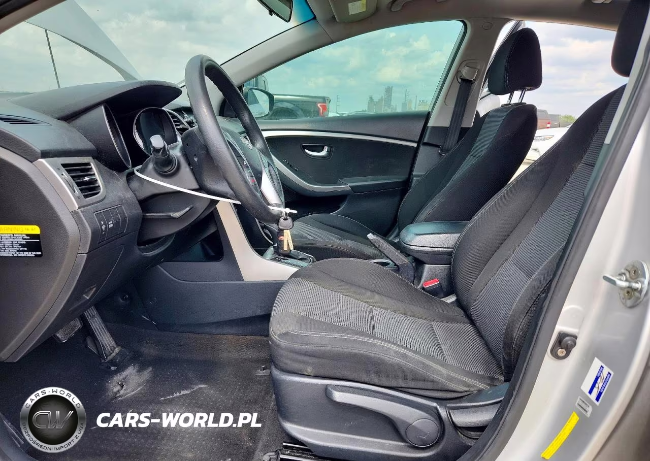 2017 Hyundai Elantra Gt Base VIN:KMHD35LH8HU373326 - 7