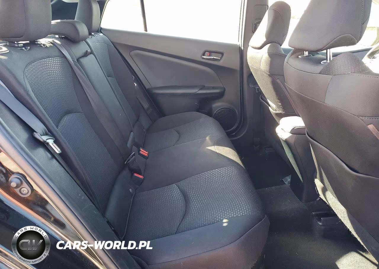 2020 Toyota Prius Le Awd-E VIN:JTDL9RFU1L3019189 - 11