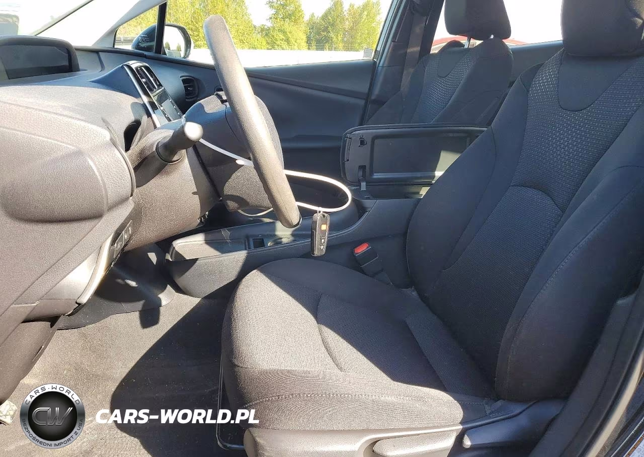 2020 Toyota Prius Le Awd-E VIN:JTDL9RFU1L3019189 - 7