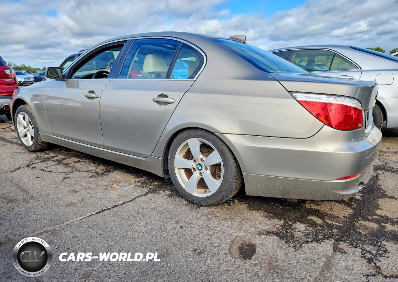 2008 BMW 528 Xi VIN:WBANV13588CZ56225 - 2