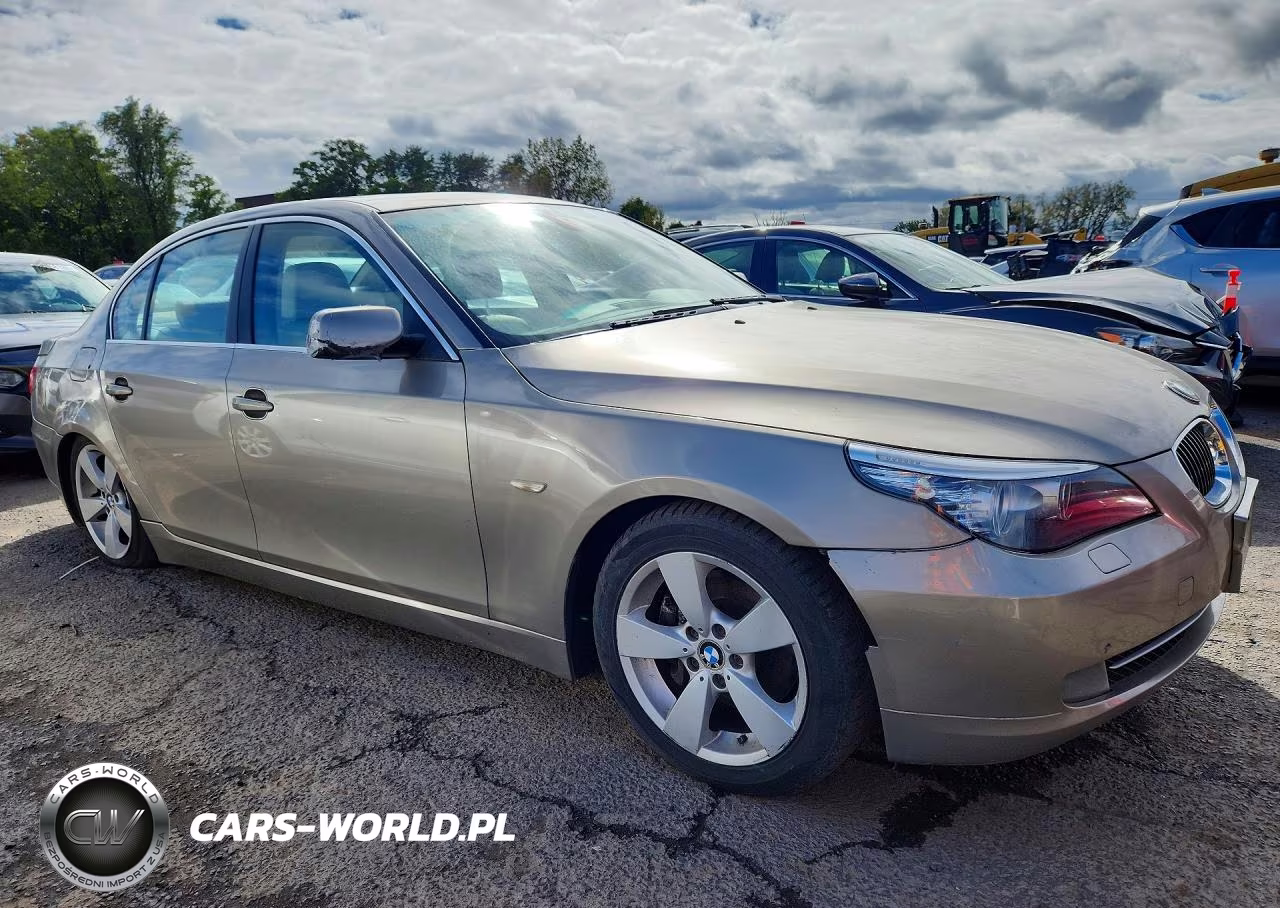 2008 BMW 528 Xi VIN:WBANV13588CZ56225 - 4