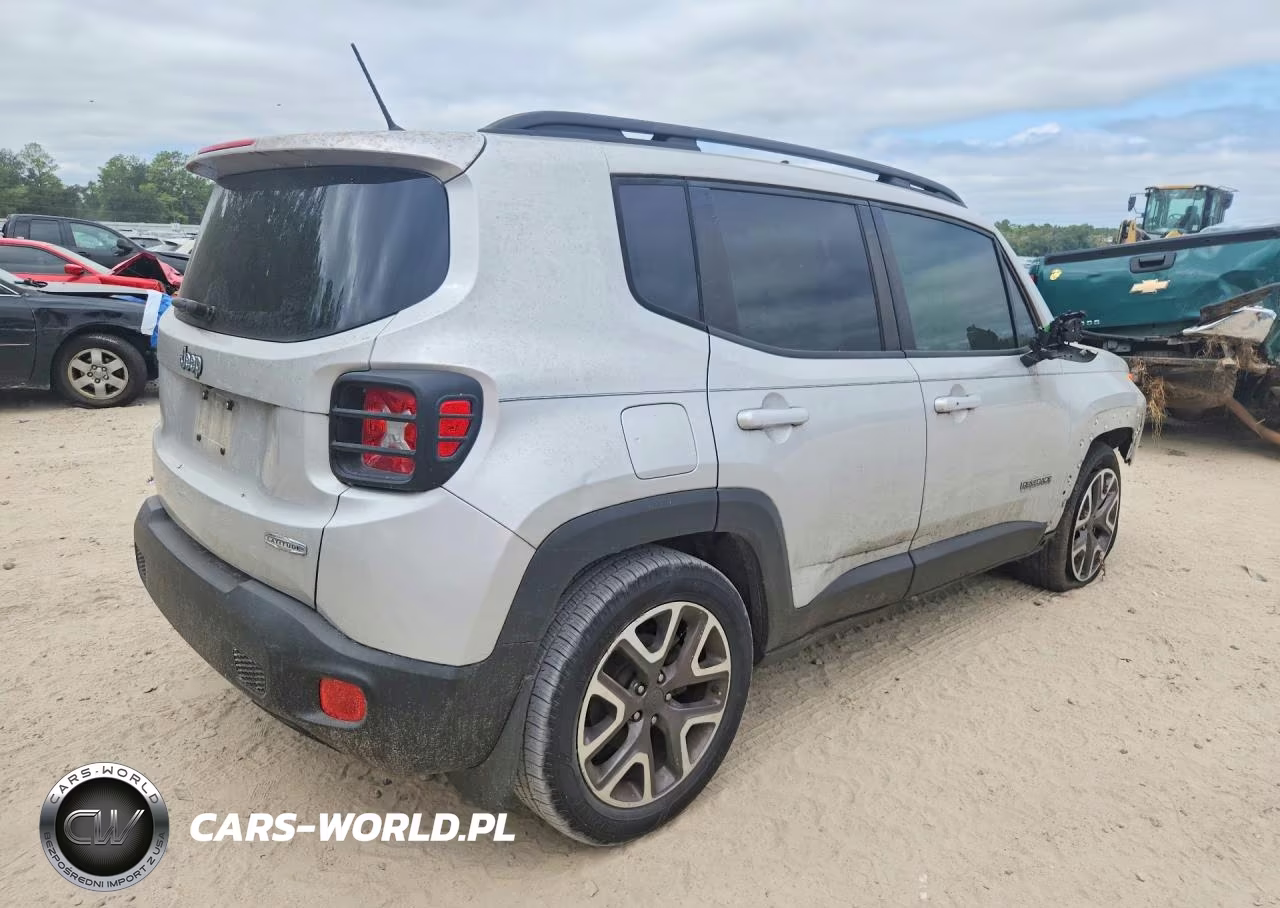 2016 Jeep Renegade Latitude VIN:ZACCJABT2GPD79871 - 3