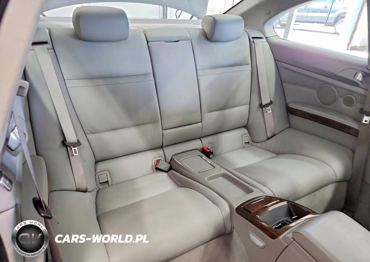 2007 BMW 328 Xi VIN:WBAWC33507PC86704 - 10