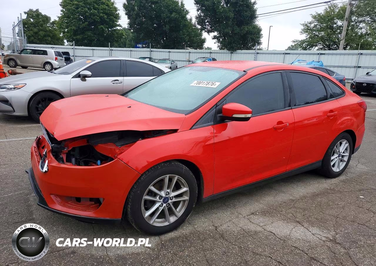 2016 Ford Focus Se VIN:1FADP3F27GL336136 - 1