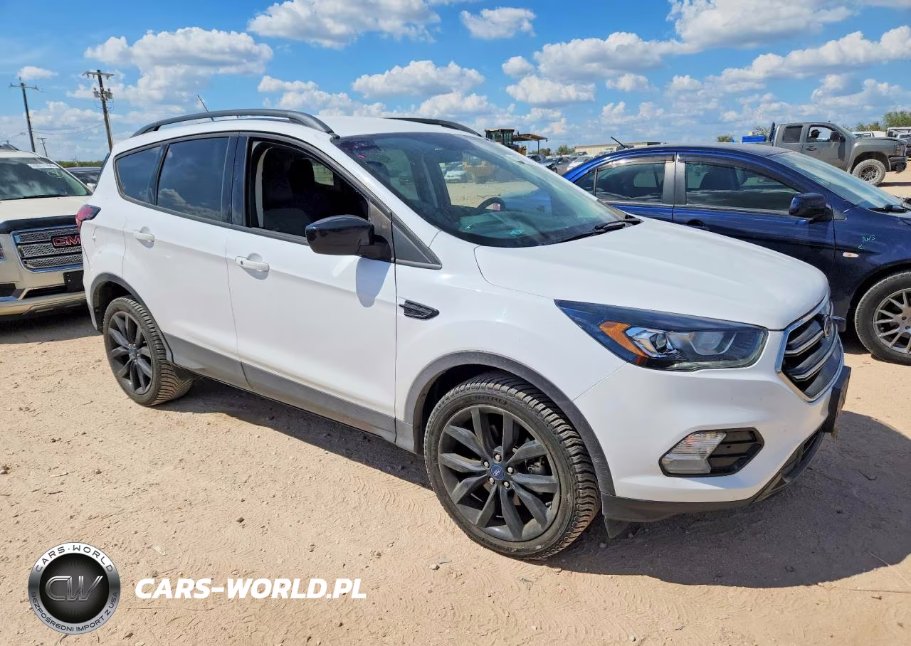 2019 Ford Escape Se VIN:1FMCU9GD5KUB07373 - 4