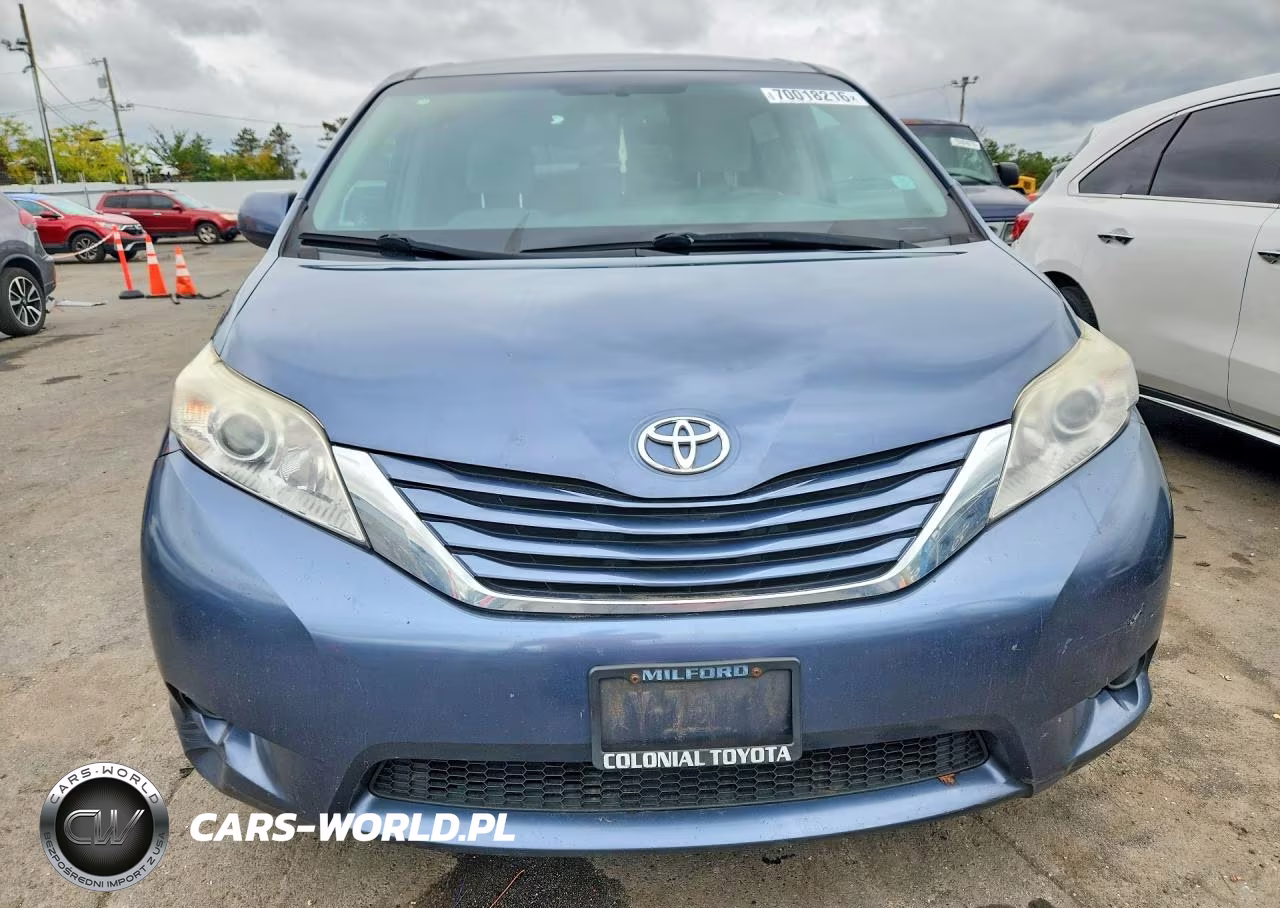 2017 Toyota Sienna Le VIN:5TDKZ3DC4HS776290 - 5