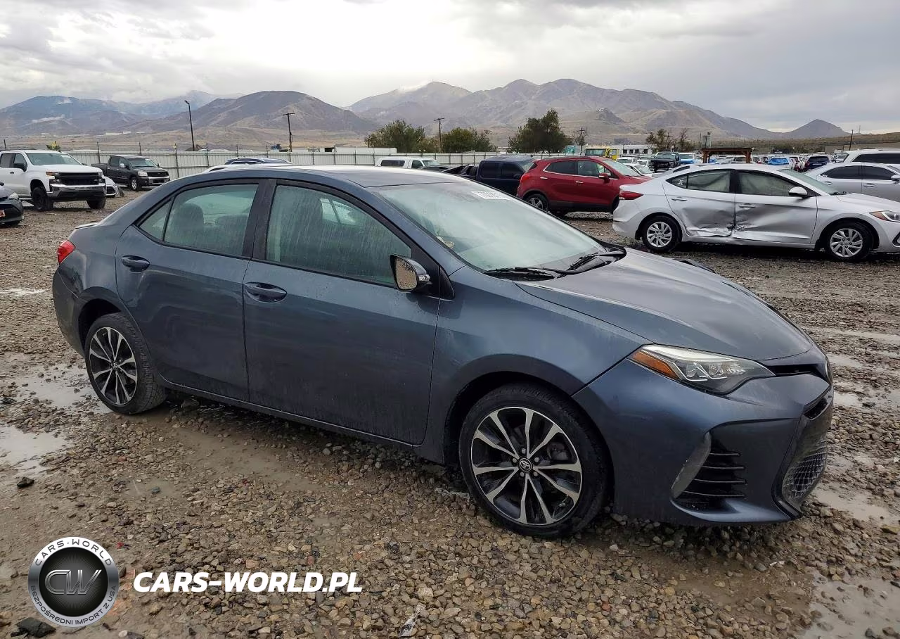 2018 Toyota Corolla Se VIN:5YFBURHE2JP786845 - 4