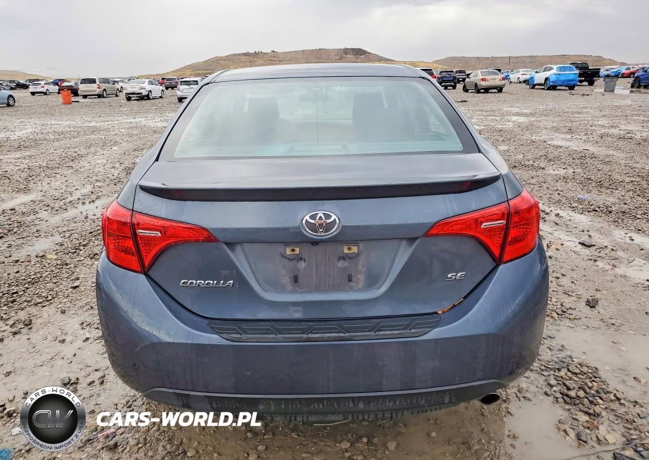 2018 Toyota Corolla Se VIN:5YFBURHE2JP786845 - 6