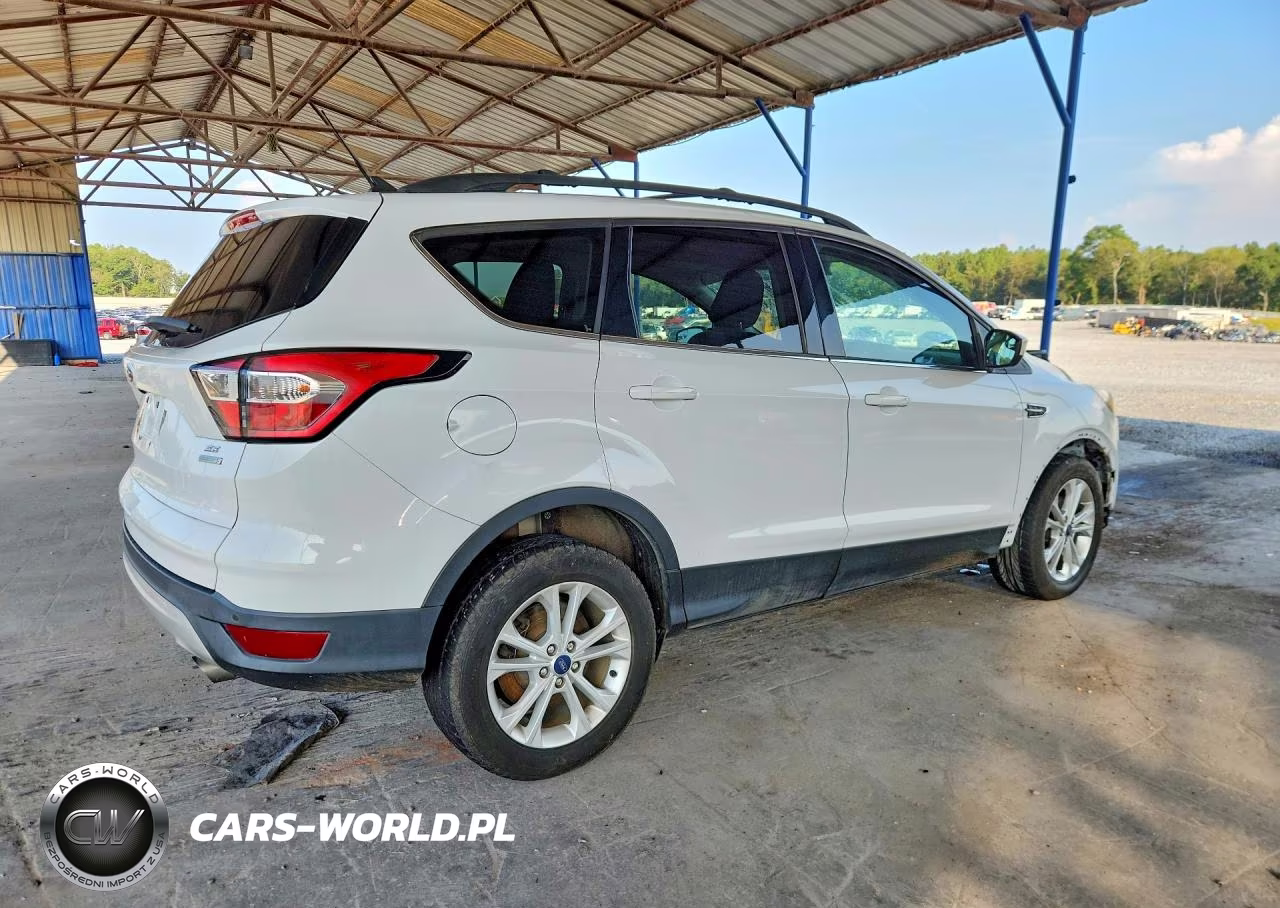 2018 Ford Escape Se VIN:1FMCU0GD6JUD38938 - 3