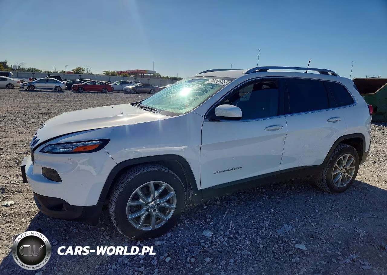 2017 Jeep Cherokee Latitude VIN:1C4PJLCB6HD232696 - 1