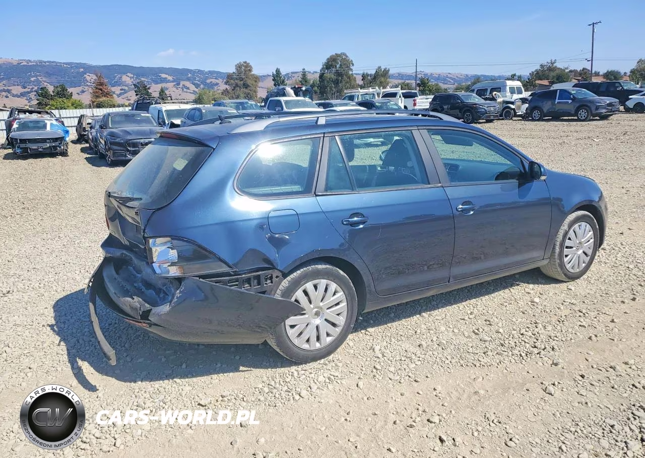 2010 Volkswagen Jetta S VIN:3VWKZ7AJ2AM667369 - 3
