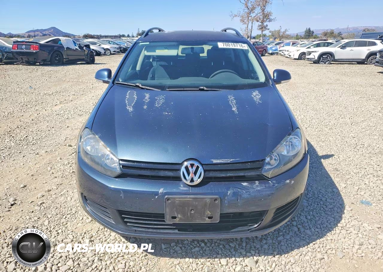 2010 Volkswagen Jetta S VIN:3VWKZ7AJ2AM667369 - 5