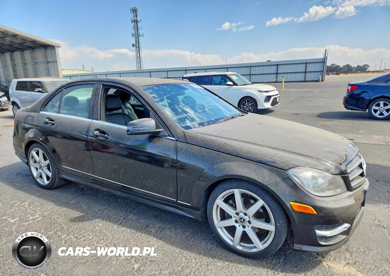 2014 Mercedes-Benz C 250 VIN:WDDGF4HB5EA957208 - 4