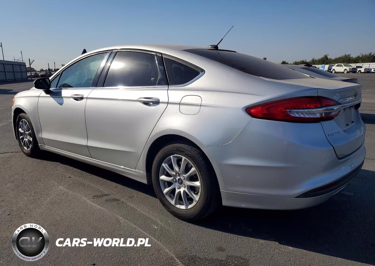 2018 Ford Fusion S VIN:3FA6P0G7XJR277626 - 2