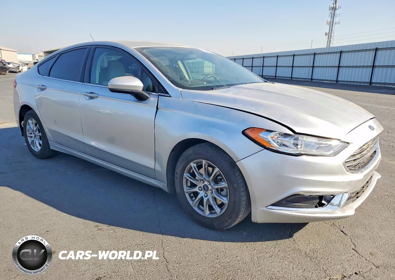 2018 Ford Fusion S VIN:3FA6P0G7XJR277626 - 4