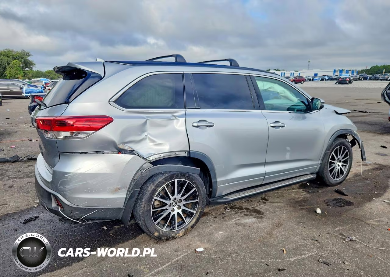 2017 Toyota Highlander Se VIN:5TDJZRFH4HS379069 - 3
