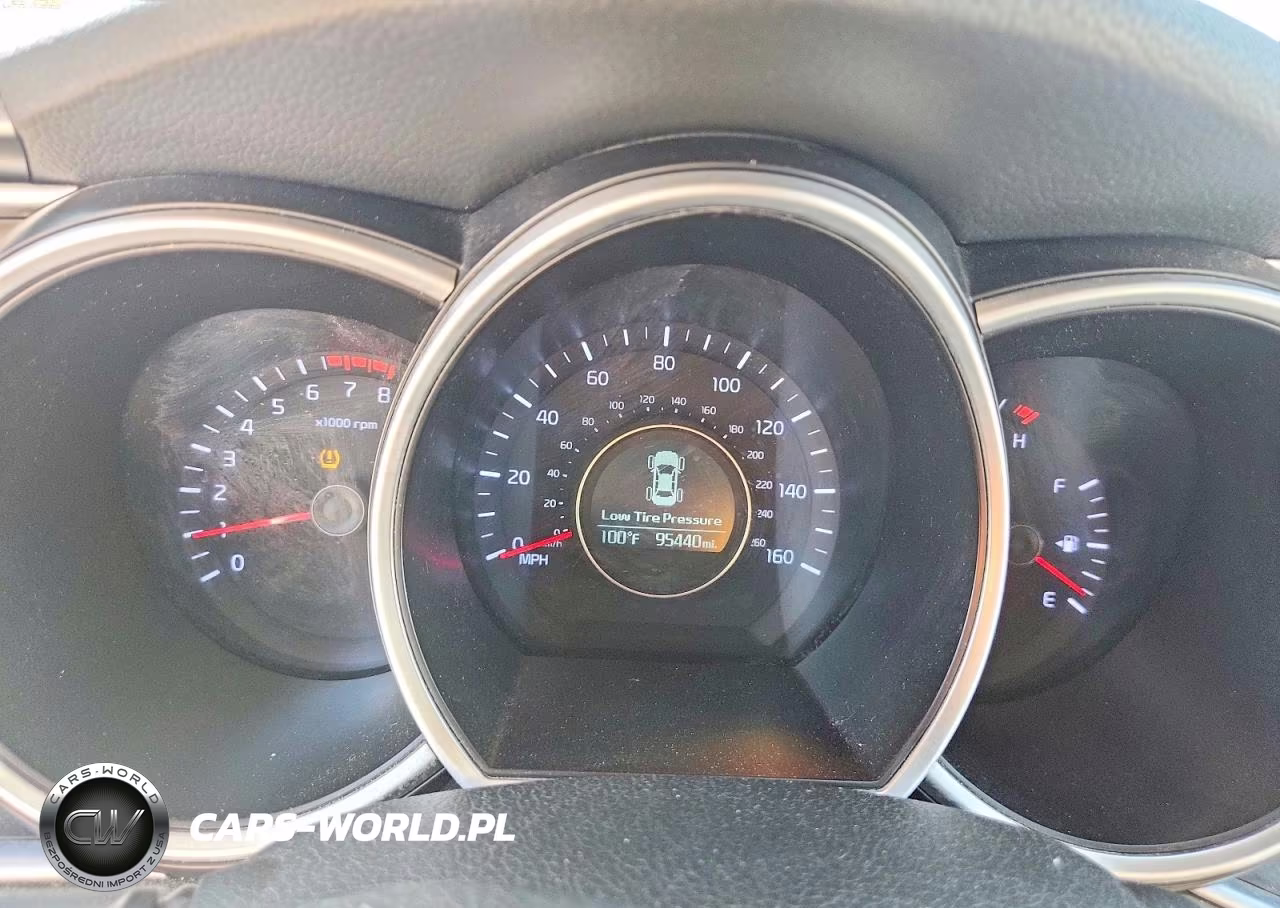 2015 Kia Optima Lx VIN:5XXGM4A79FG436486 - 9