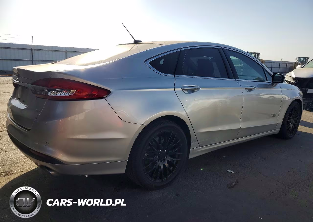 2017 Ford Fusion Se Phev VIN:3FA6P0PU5HR379562 - 3