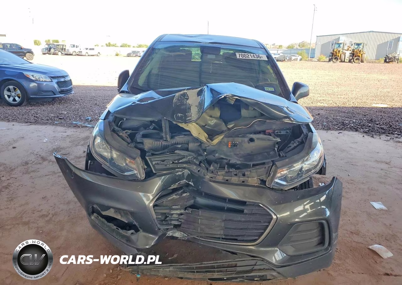 2019 Chevrolet Trax Ls VIN:3GNCJKSB6KL370693 - 5
