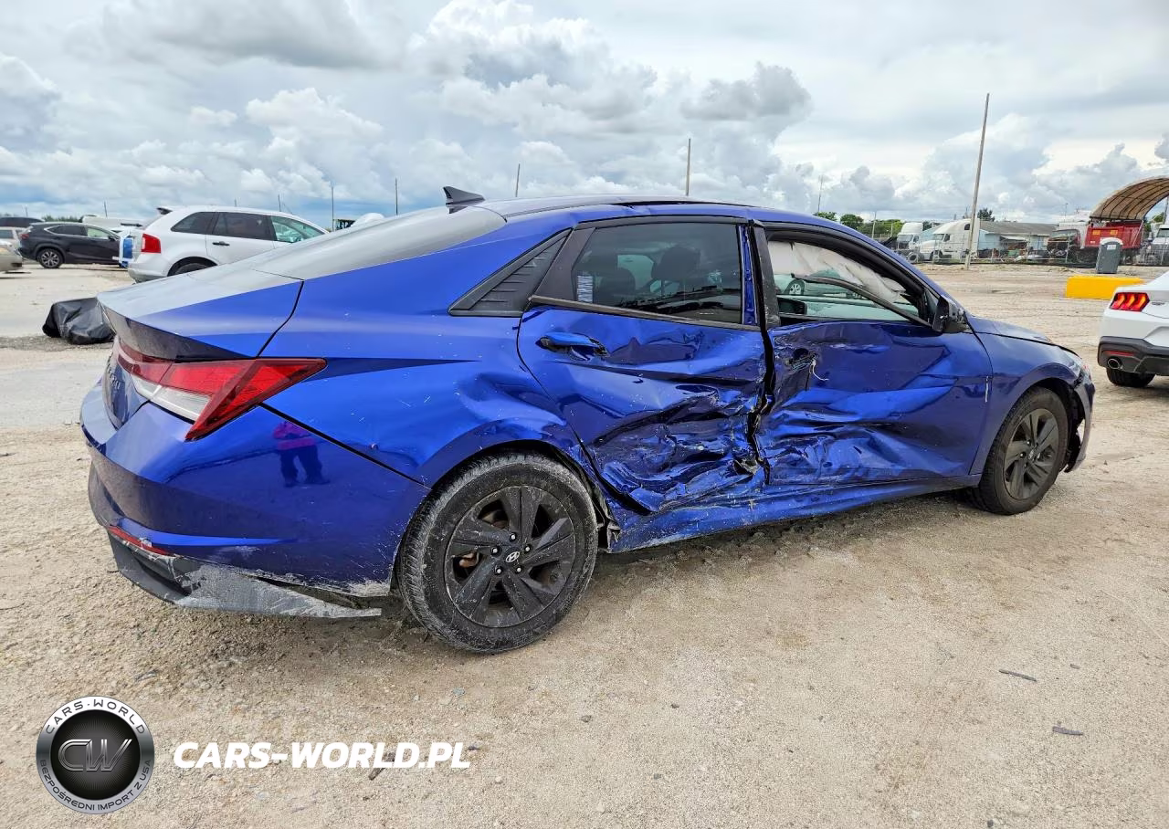2021 Hyundai Elantra Sel VIN:5NPLM4AG8MH040551 - 3