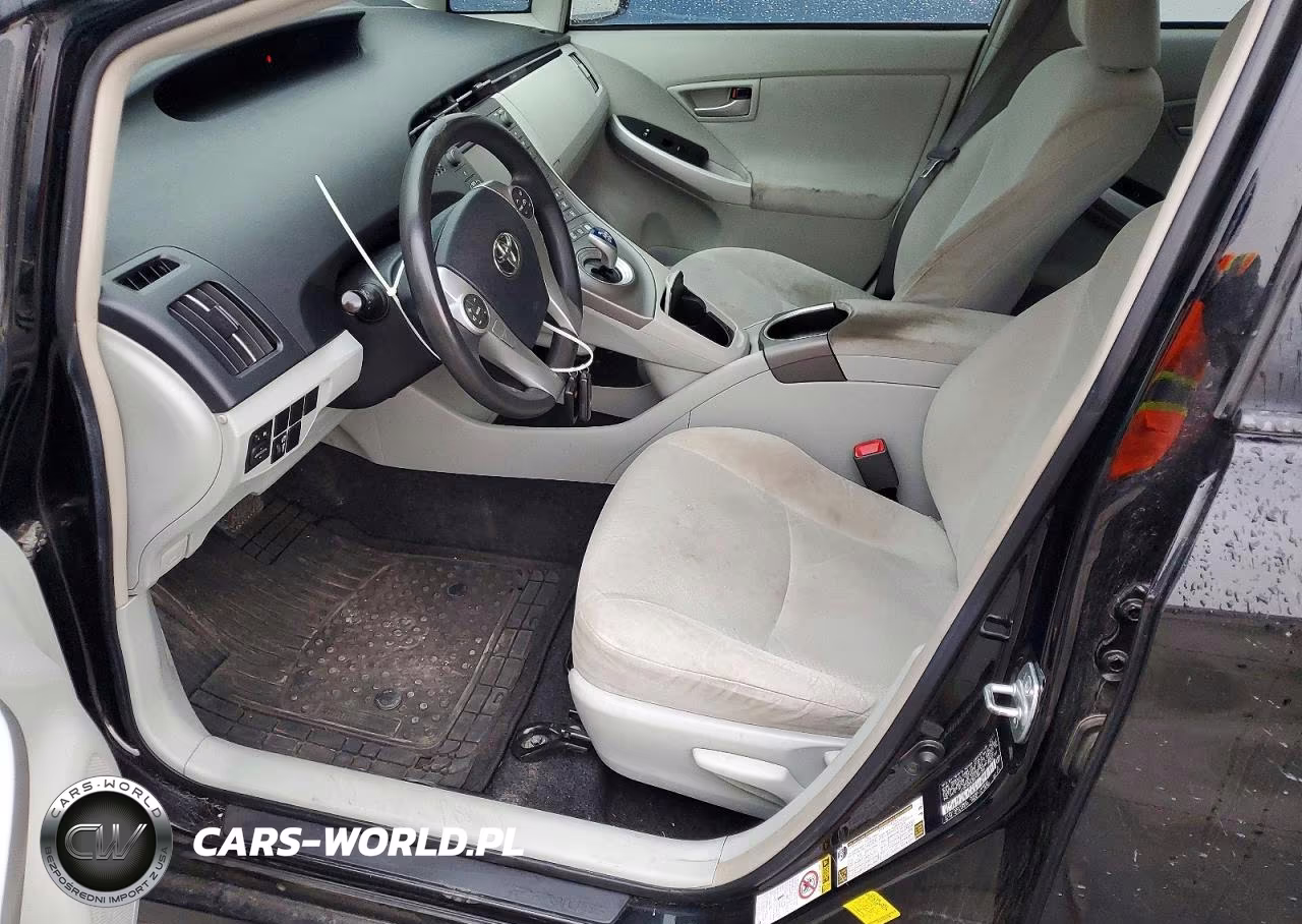2012 Toyota Prius Two VIN:JTDKN3DU5C1481306 - 7